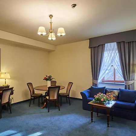Zamek Holiday park Kliczkow