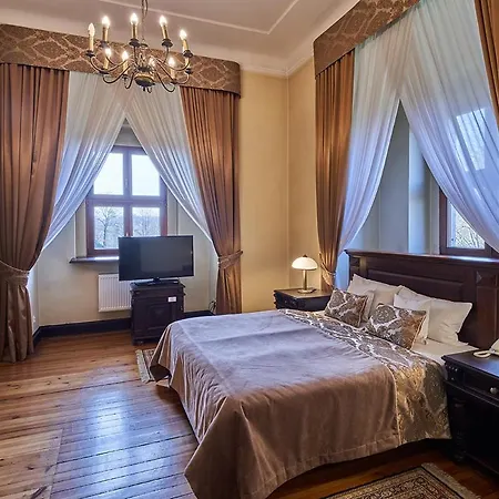 Zamek 4*
