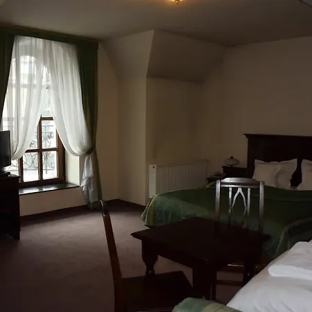 Zamek 4*
